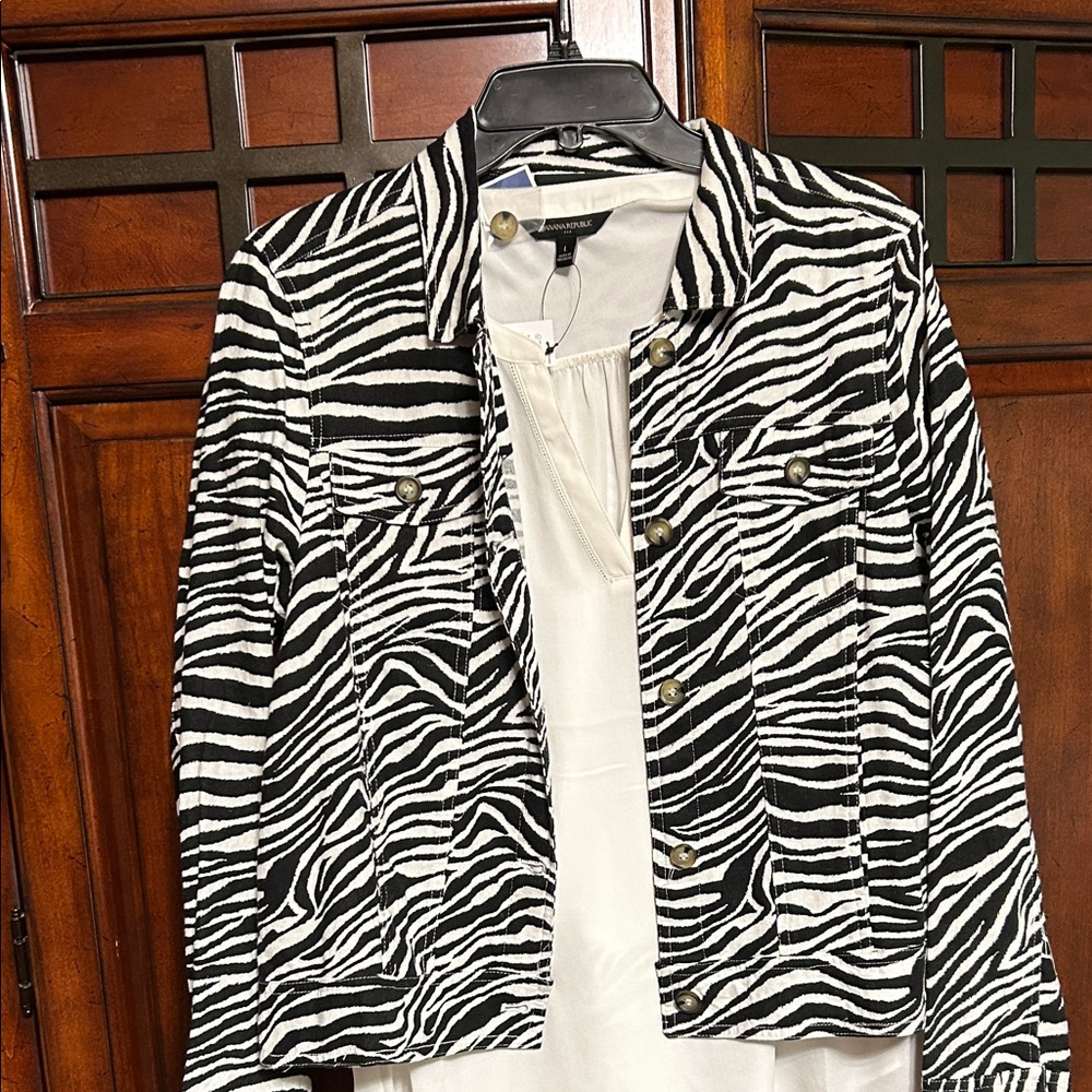 Tahari Women's Zebra Pattern Jean Jacket - Picture 3 of 4